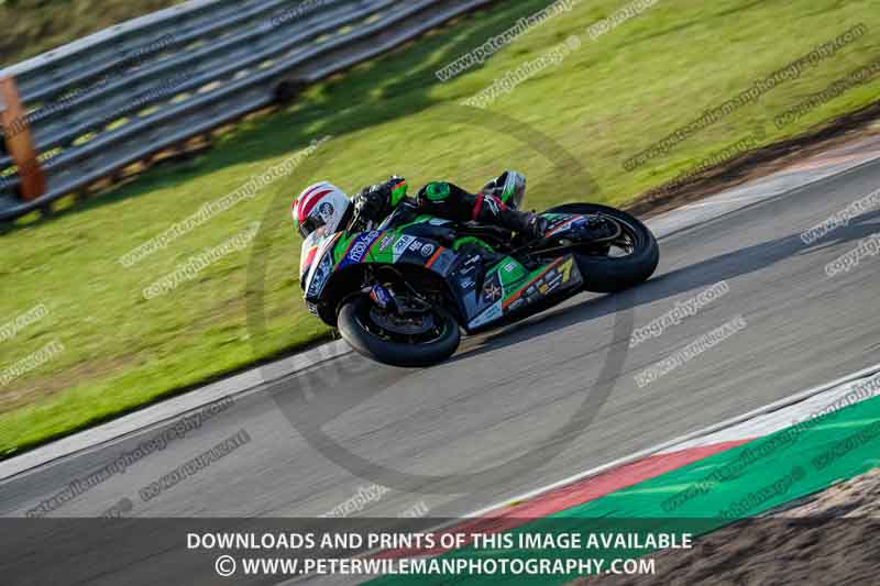donington no limits trackday;donington park photographs;donington trackday photographs;no limits trackdays;peter wileman photography;trackday digital images;trackday photos